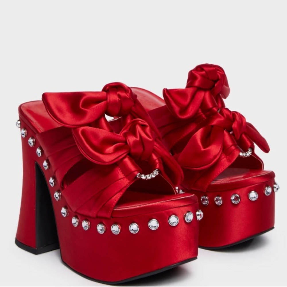 Red Lover Strike A Pose Bow Mule Heels